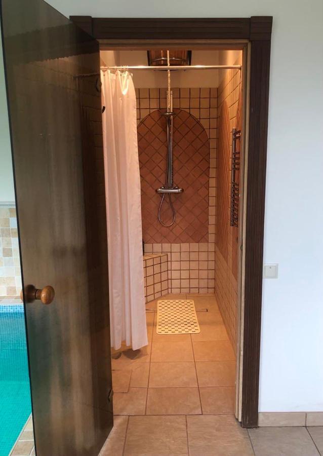Guests House With Amazing Pool And Sauna Babīte Екстериор снимка