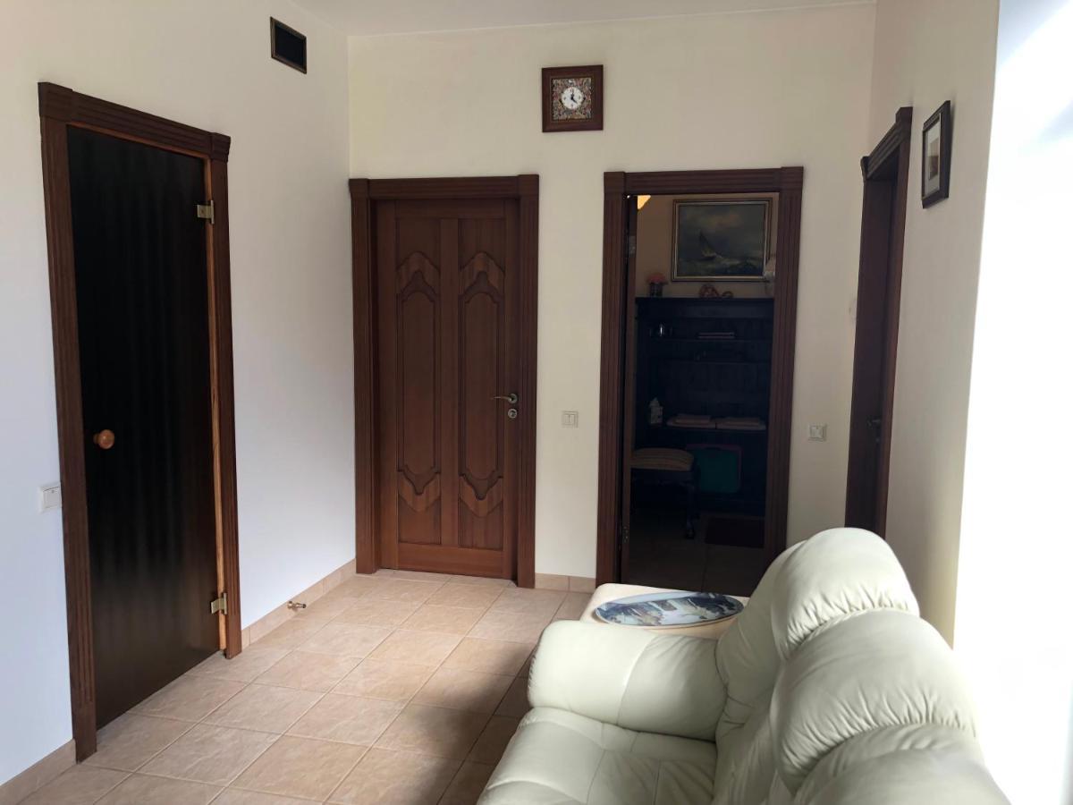 Guests House With Amazing Pool And Sauna Babīte Екстериор снимка